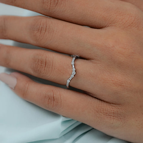 Baguette & Round Lab Diamond Curved Wedding Band