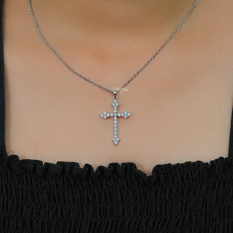 Round Cut Lab Grown Diamond Criss Cross Necklace