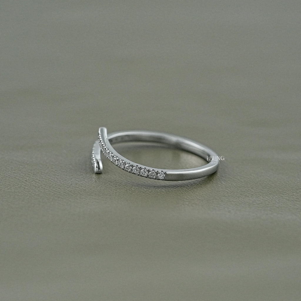 Lab Grown Round Diamond Bypass Open Diamond Ring