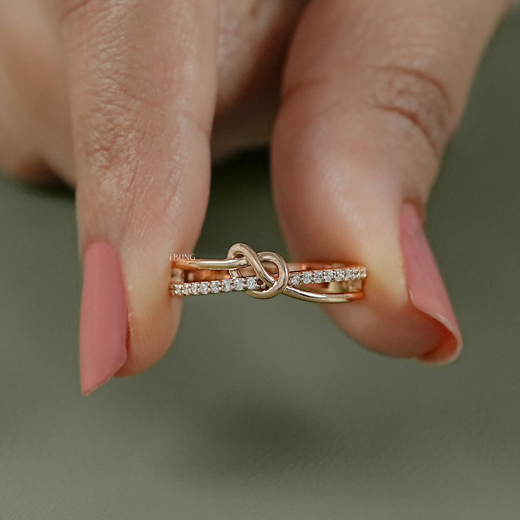 Round Cut Lab Grown Diamond Knot Wedding Band