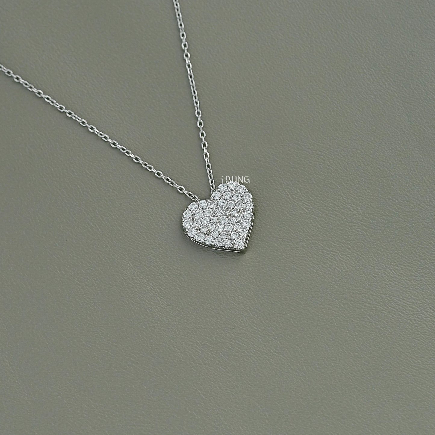 Heart Shape Round Cut Lab Grown Diamond Necklace