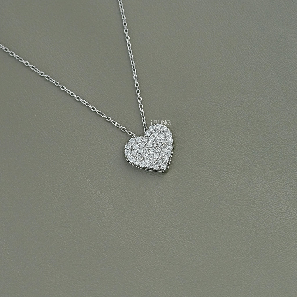Heart Shape Round Cut Lab Grown Diamond Necklace