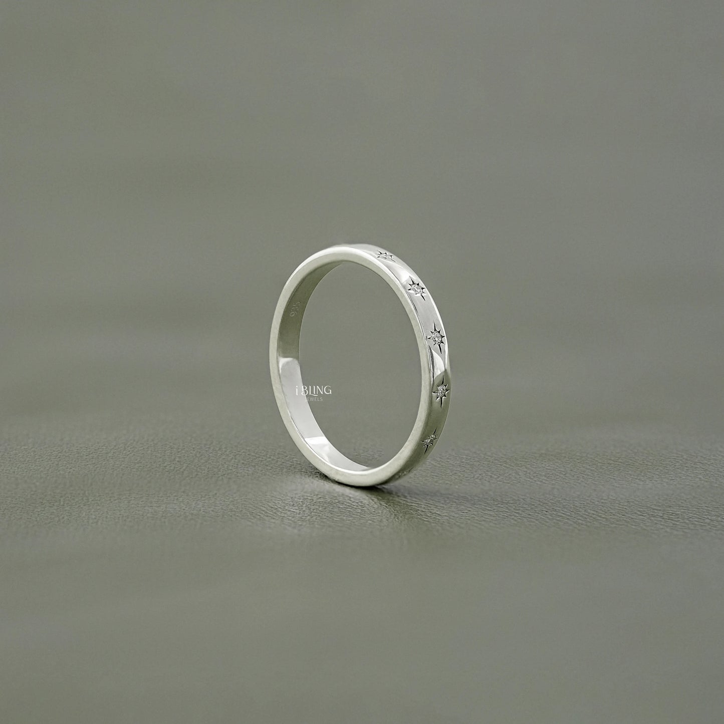 Starburst Round Cut Lab Diamond Promise Band Band