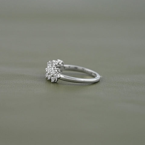 Round Lab Diamond Cluster Band