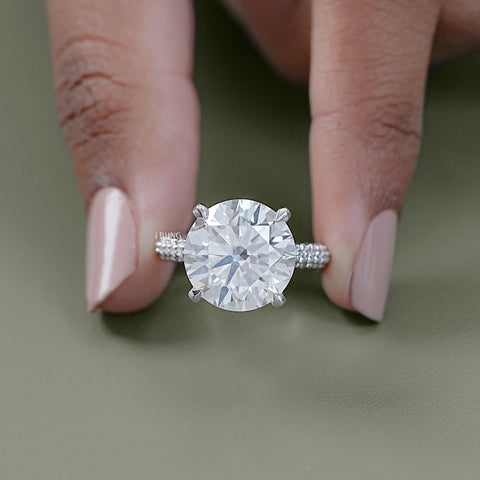 Round Cut Solitaire Diamond Engagement Ring With Pave Band
