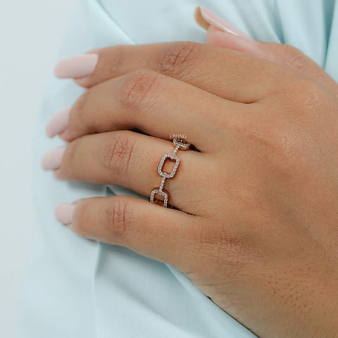 Round Diamond Link Chain Wedding Ring