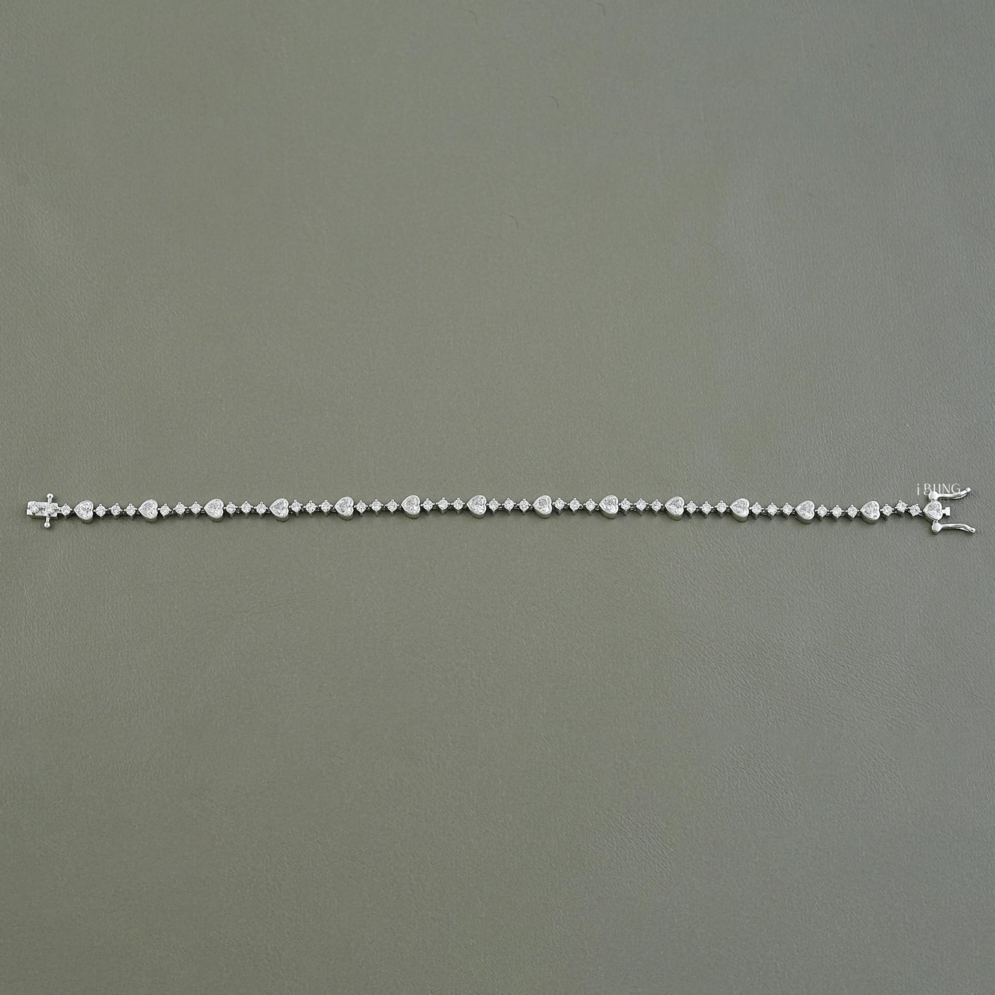 Heart & Round Cut Diamond Tennis Bracelet Tennis Bracelet