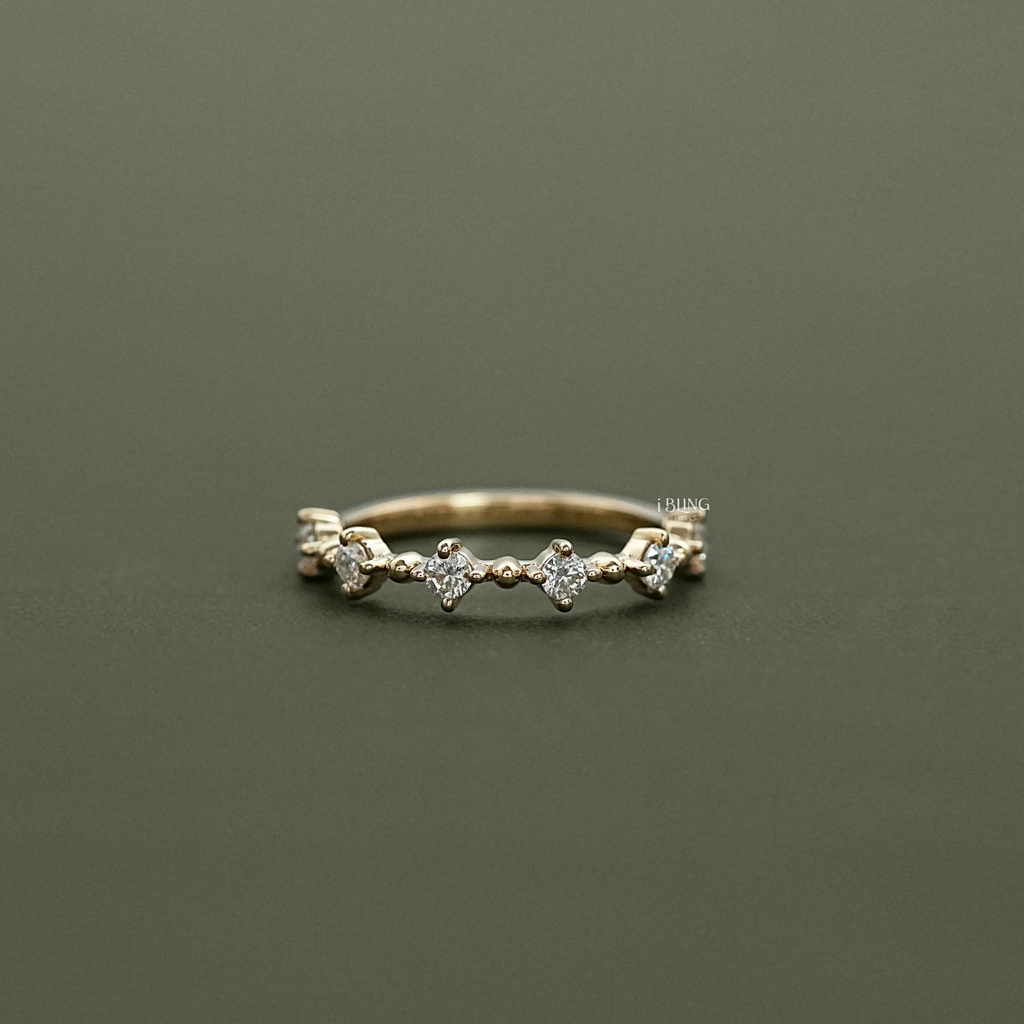Round Diamond Floating Bubble Wedding Band