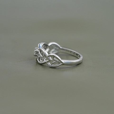 Round Cut Lab Grown Diamond Vintage Engagement Ring