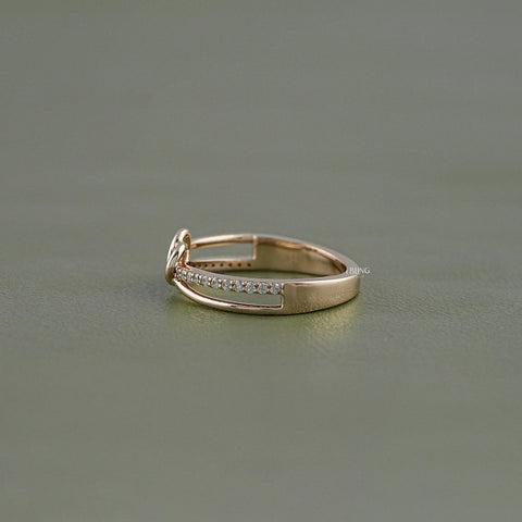 Round Cut Lab Grown Diamond Knot Wedding Band