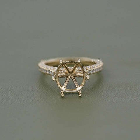Round Shape Semi Mount Engagement Ring