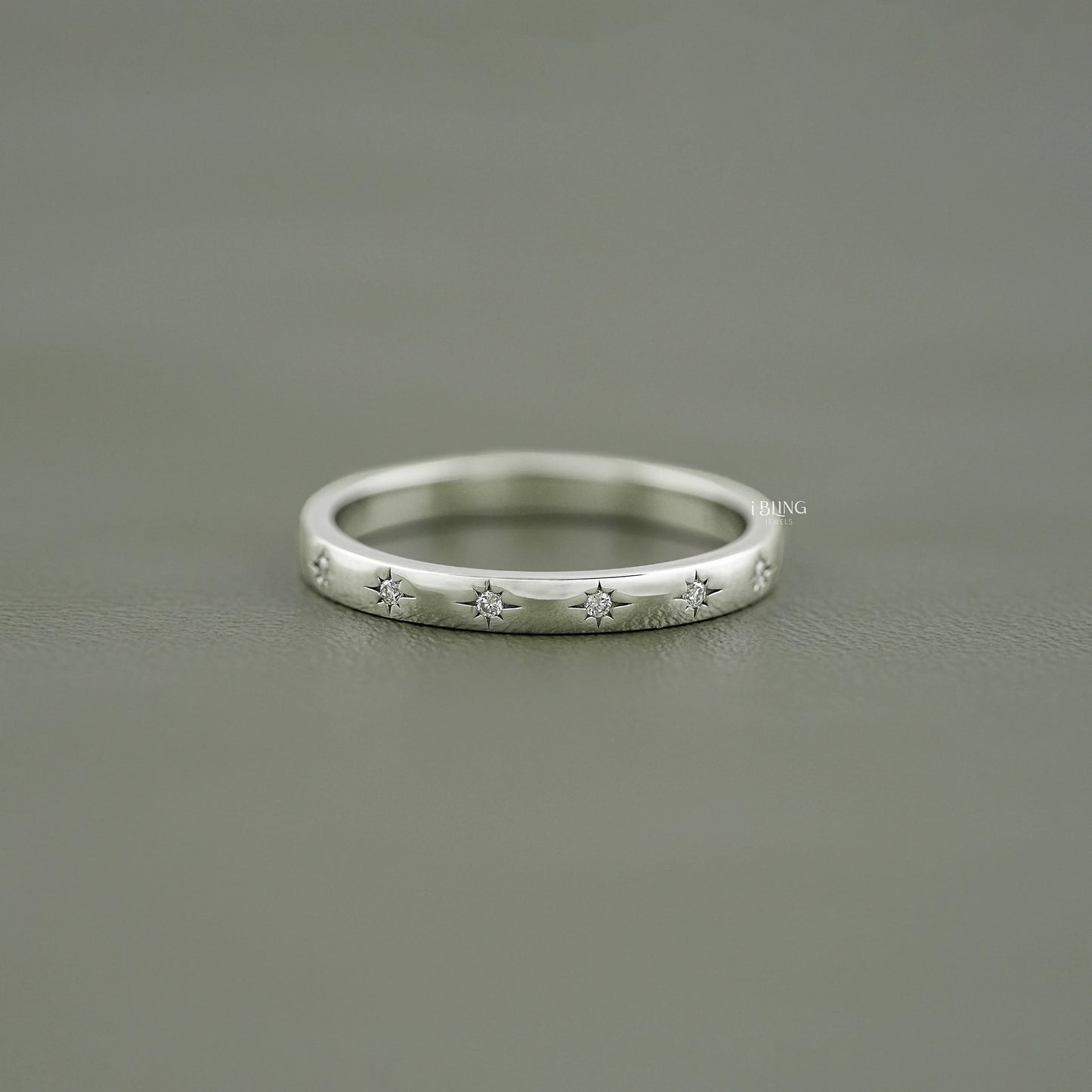 Starburst Round Cut Lab Diamond Promise Band Band