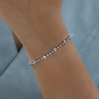 Heart & Round Cut Diamond Tennis Bracelet