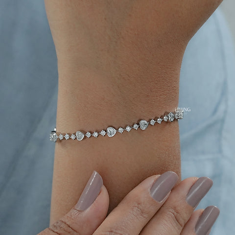 Heart & Round Cut Diamond Tennis Bracelet