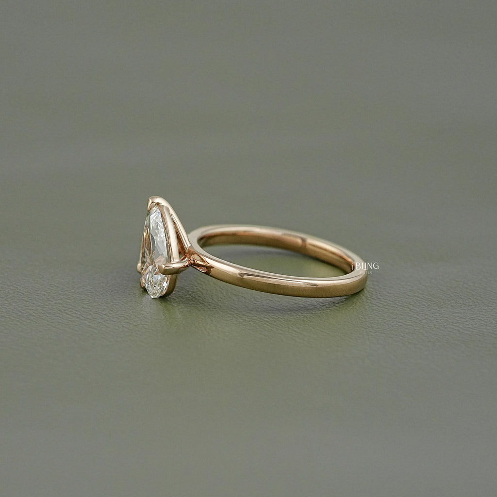 Pear Lab Diamond Dainty Toi Moi Wedding Band