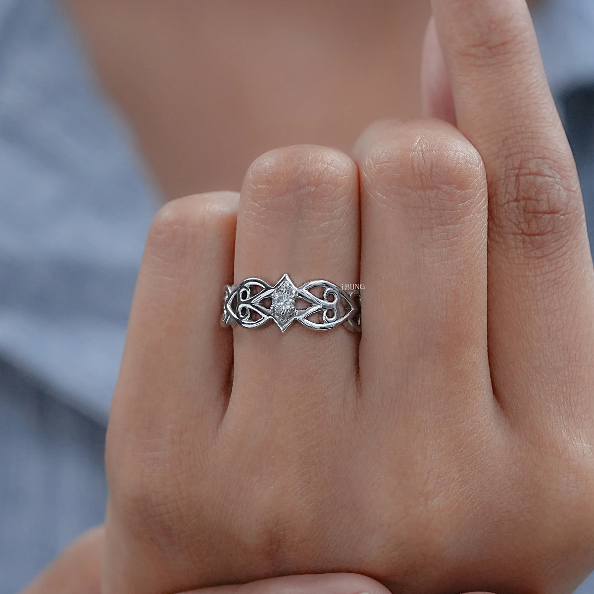 Round Cut Lab Grown Diamond Vintage Engagement Ring Ring