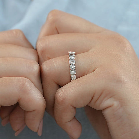 Round & Baguette Diamond Bezel Set Alternative Band